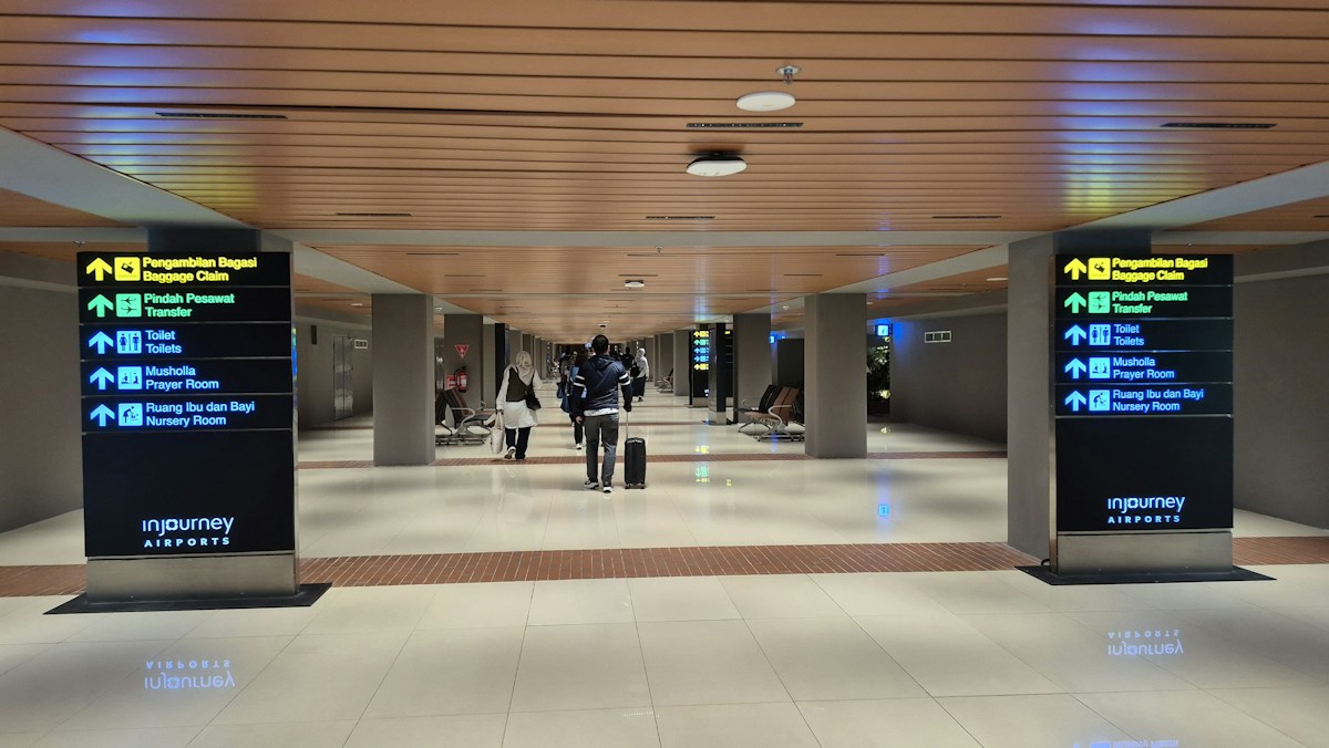 Airport terminal navigation