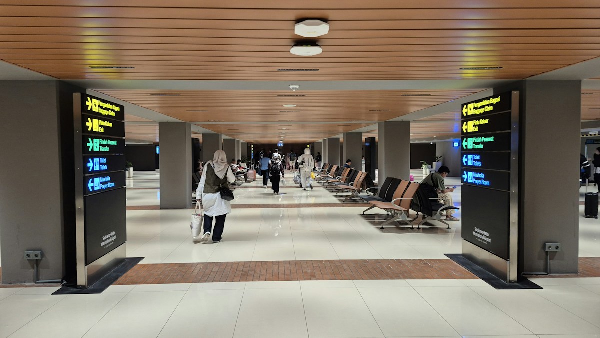 Airport layover and hotel planning